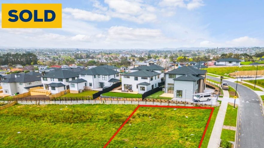 1 Kauri Gum Rise, Swanson, Auckland - Carousel 1