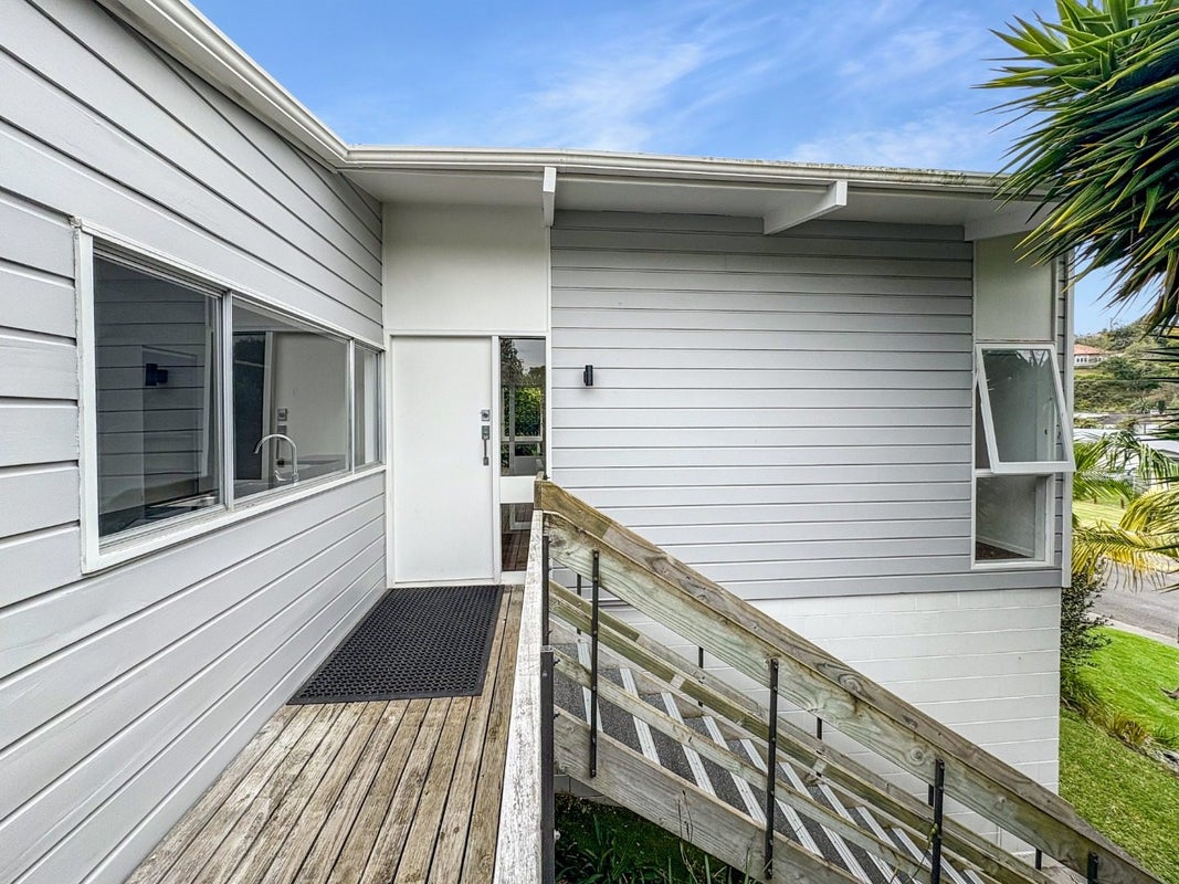 23 Parkes Avenue, Saint Johns Hill, Whanganui - Carousel 2