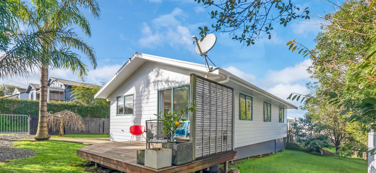 37 Station Road, Kamo, Whangarei - Carousel 1