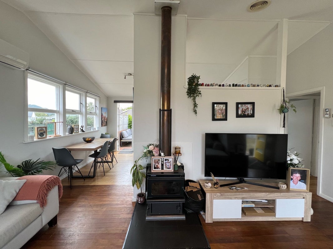 38 Ngata Grove, Trentham, Upper Hutt - Carousel 2