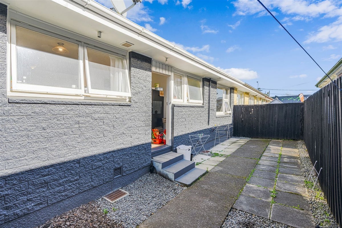 3/5 Ruskin Street, Addington, Christchurch - Carousel 11