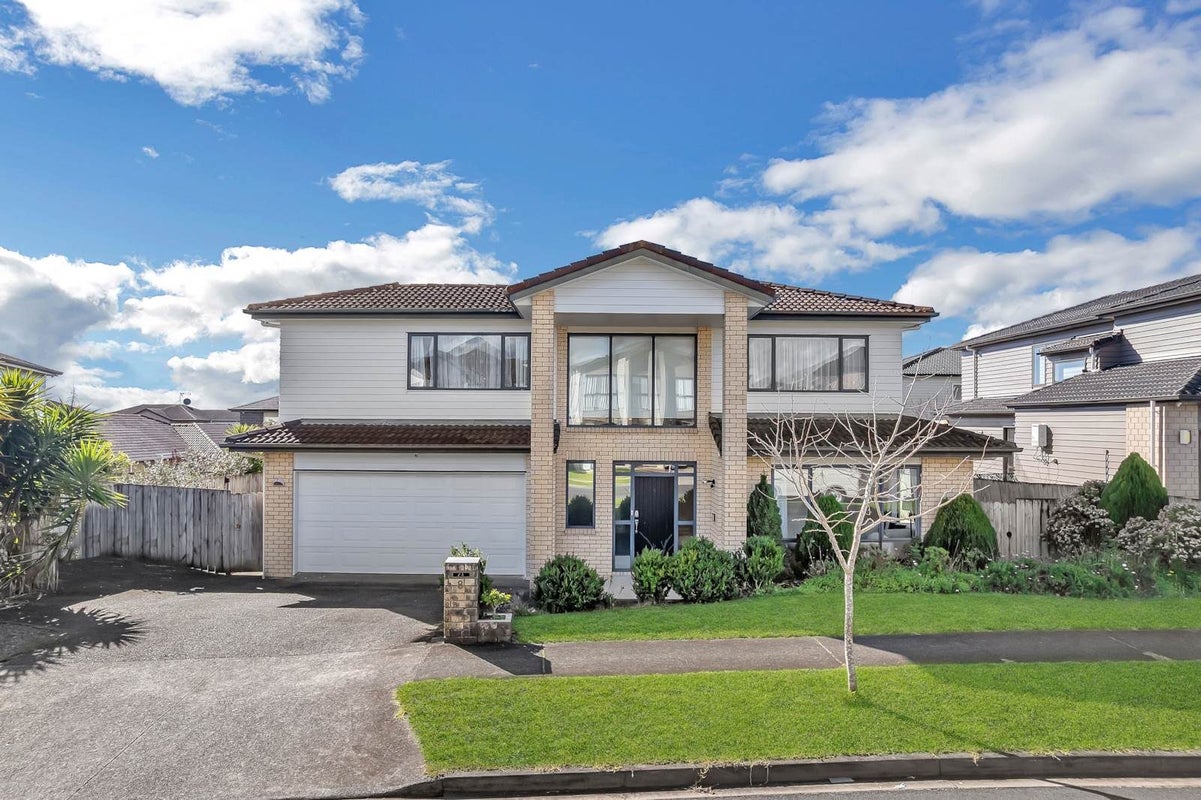 8 Listack Drive, Flat Bush, Manukau City, Auckland - Carousel 1