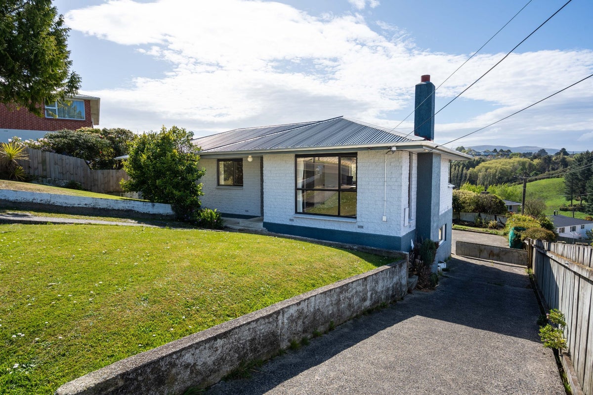 4 Orr Street, Concord, Dunedin - Carousel 1