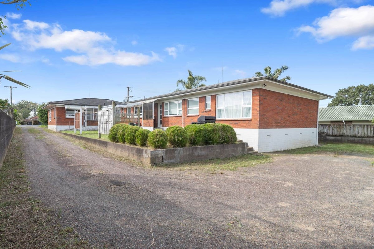 3/9 Onslow Road, Papakura, Papakura, Auckland - Carousel 1