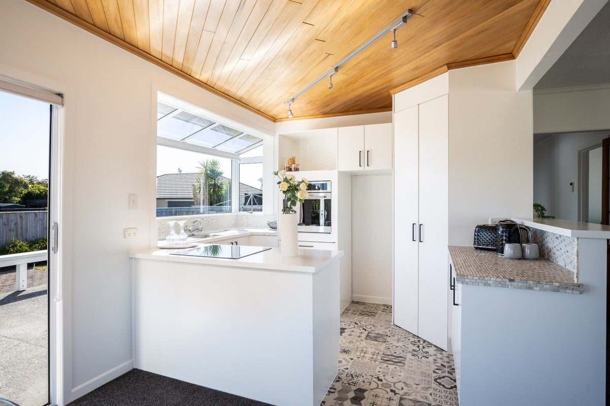 251 Huatoki Street, Upper Vogeltown, New Plymouth - Carousel 2