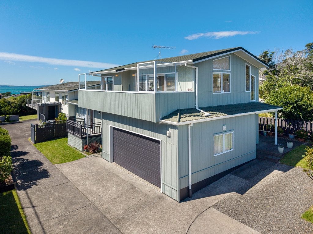 1/85 Deep Creek Road, Waiake, Auckland - Carousel 1