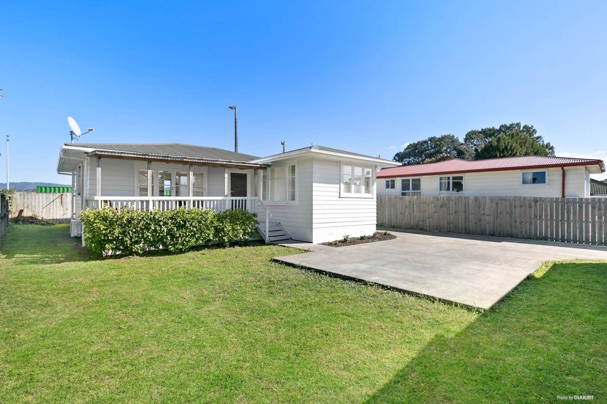 104 Swanson Road, Henderson, Auckland - Carousel 1
