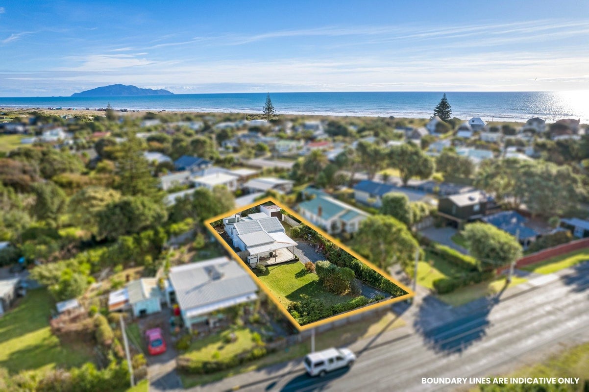 29 Rangiuru Road, Otaki Beach, Otaki - Carousel 1