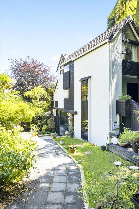 2A Waitohu Road, York Bay, Lower Hutt - Carousel 20