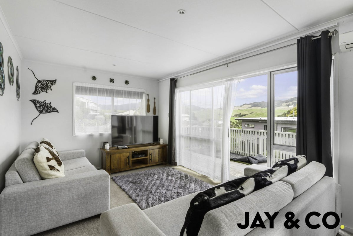 83 Bays Road, Papakura - Carousel 1
