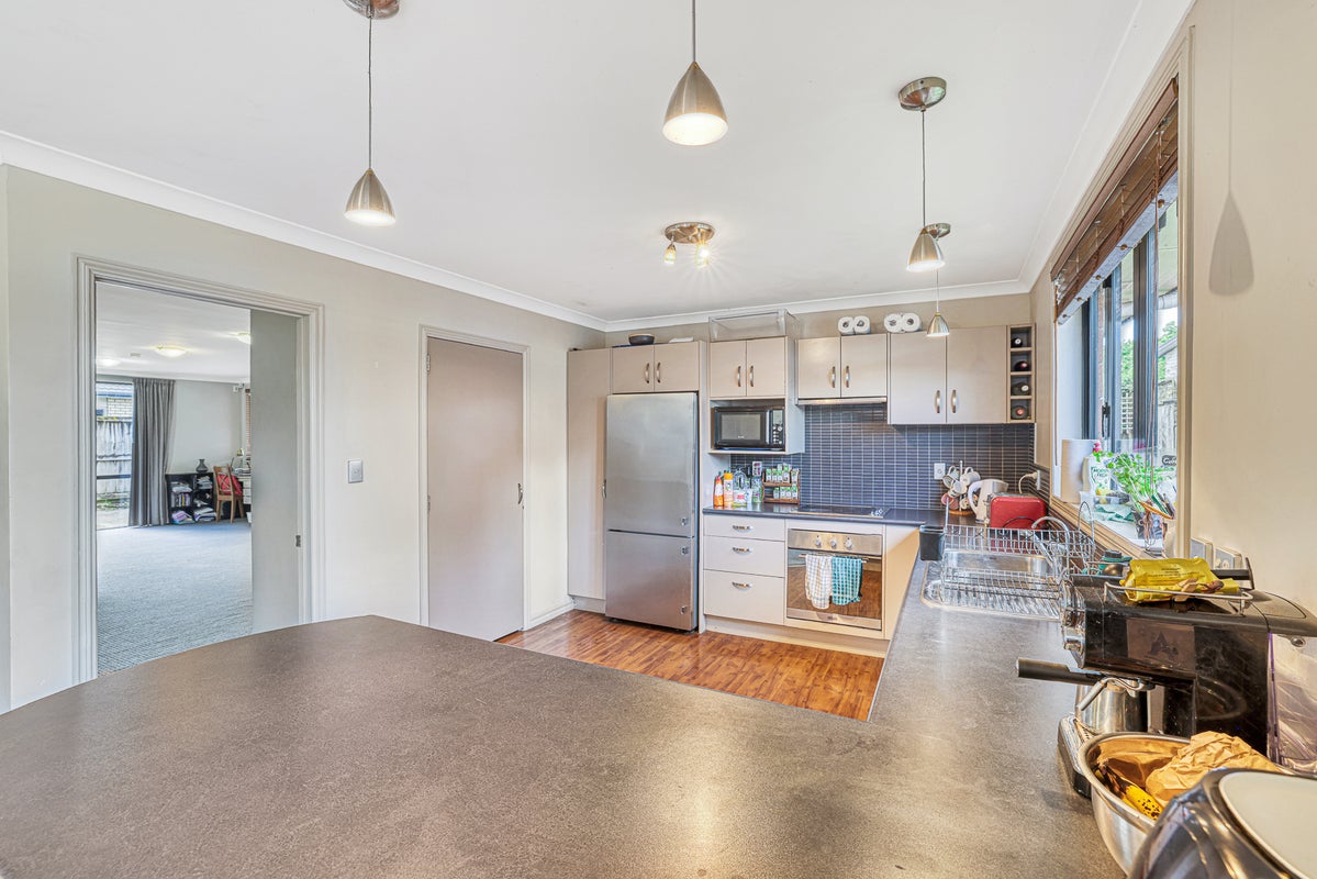 18A Bretton Terrace, Hillcrest, Hamilton - Carousel 2