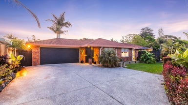 14 Norman Close, The Gardens, Auckland - Carousel 1