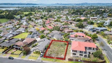 13 White Heron Drive, Massey, Auckland - Carousel 1