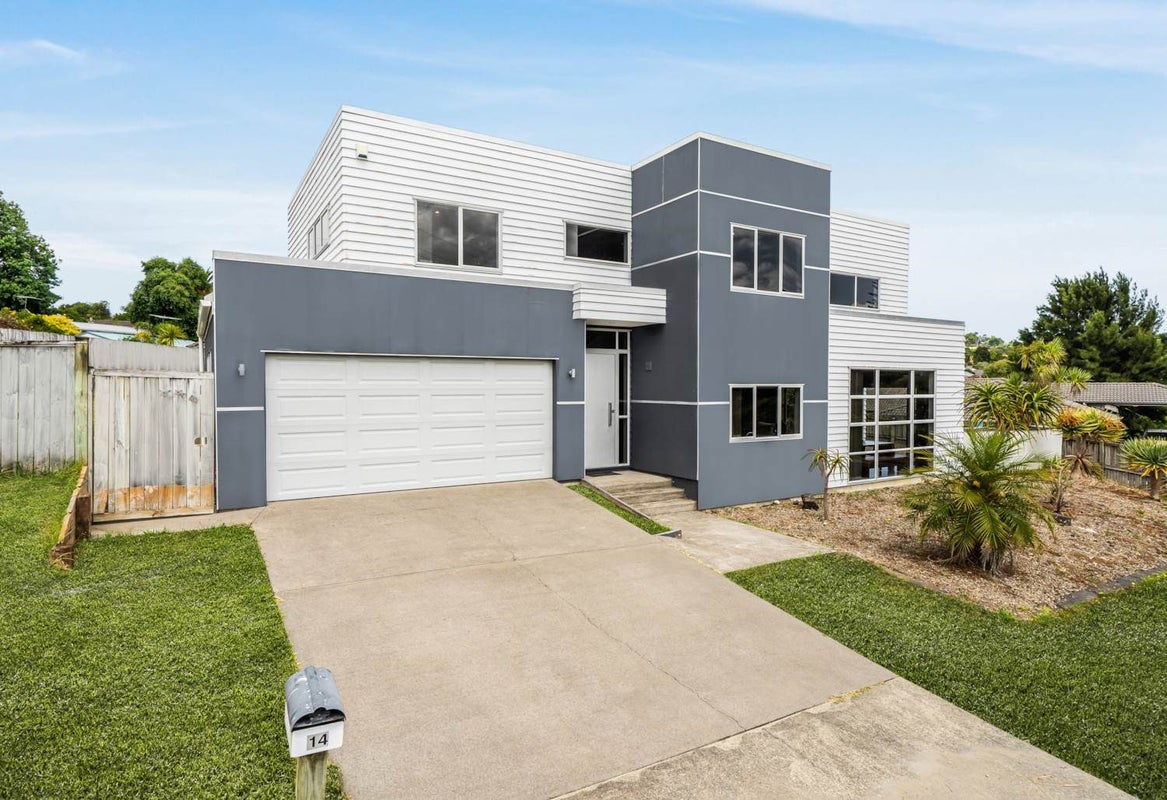 14 Cartmel Avenue, Massey, Auckland - Carousel 1