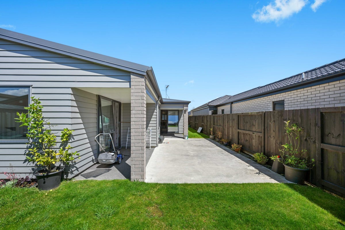 16 Hapu Avenue, Baverstock, Hamilton - Carousel 18