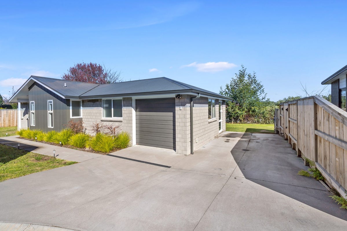 8 Mossie Way, Greerton, Tauranga - Carousel 1