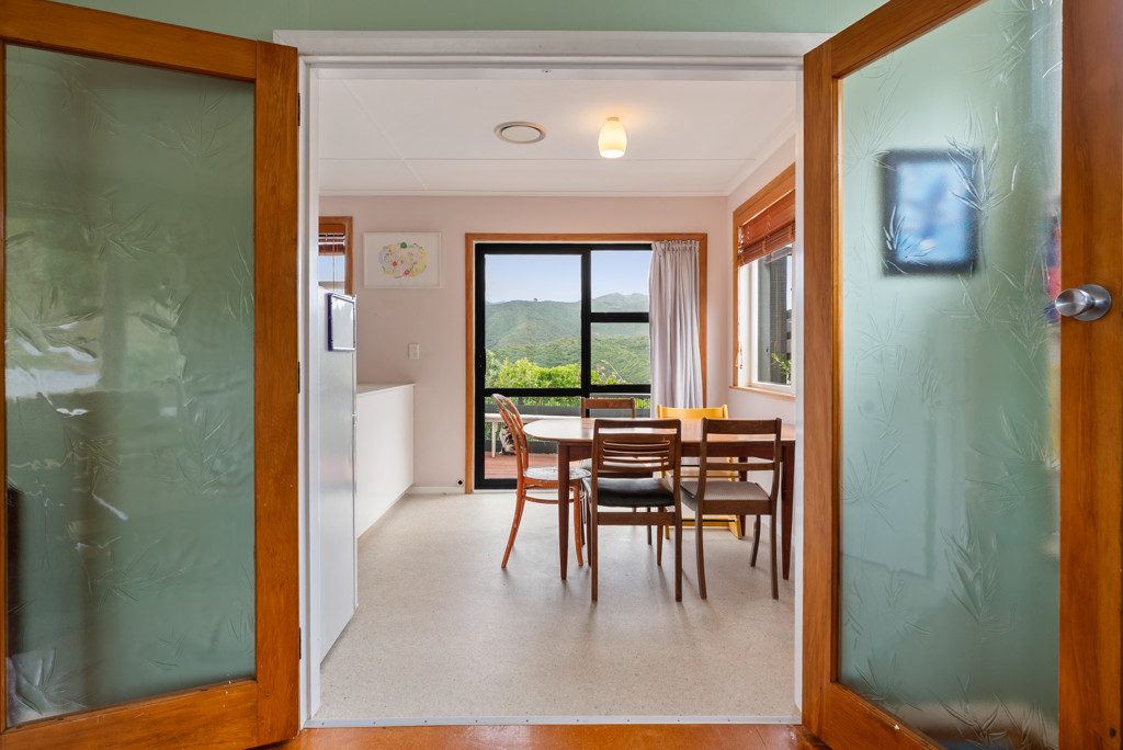 4 Camrose Grove, Kingston, Wellington - Carousel 2