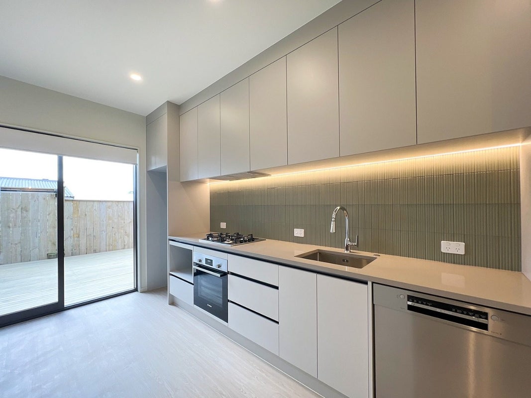 46A Tiroroa Avenue, Te Atatu South, Auckland - Carousel 18