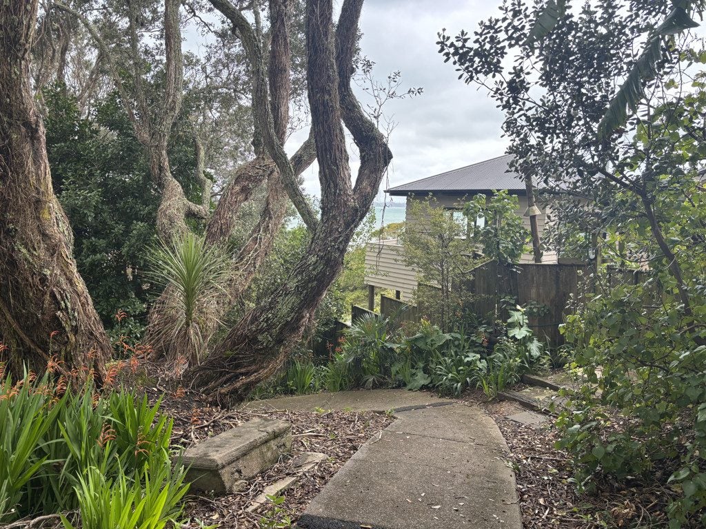 20 Carlton Crescent, Maraetai, Auckland - Carousel 2