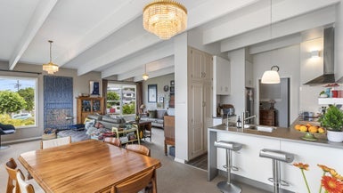 97C Selwyn Avenue, Mission Bay, Auckland - Carousel 1