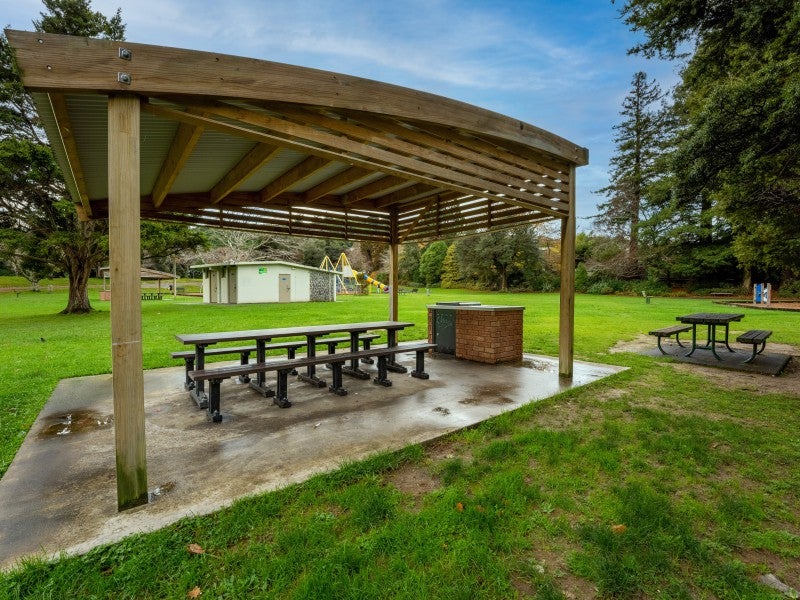 31A Roband Crescent, Brown Owl, Upper Hutt - Carousel 26