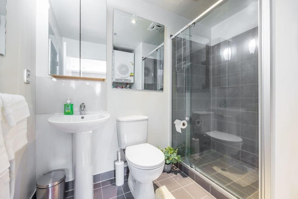 1A/32 Eden Crescent, Auckland Central, Auckland - Carousel 2