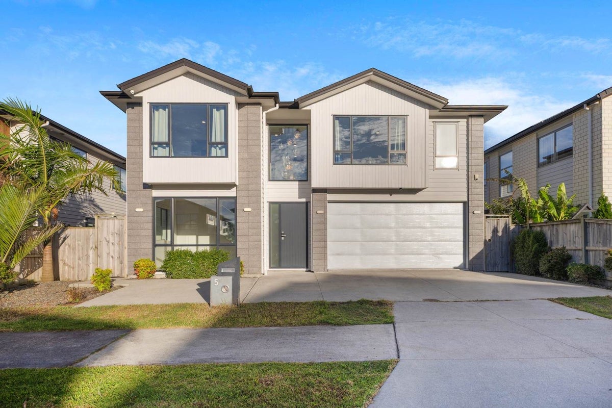 5 Downpatrick Drive, Flat Bush, Auckland - Carousel 2