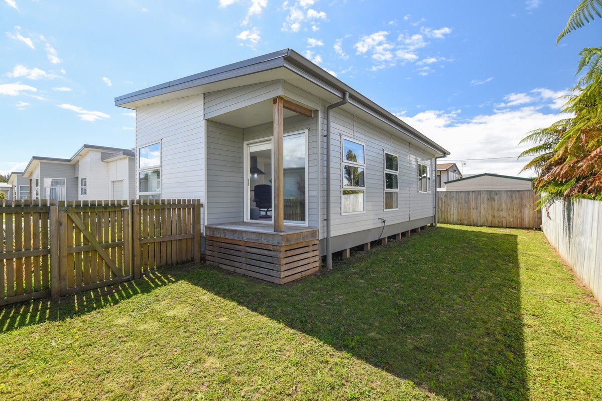 16 Ian Street, Koutu, Rotorua - Carousel 13