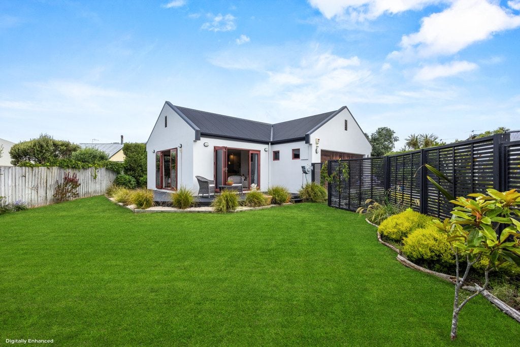 11 Cordyline Place, Waimairi Beach, Christchurch - Carousel 2