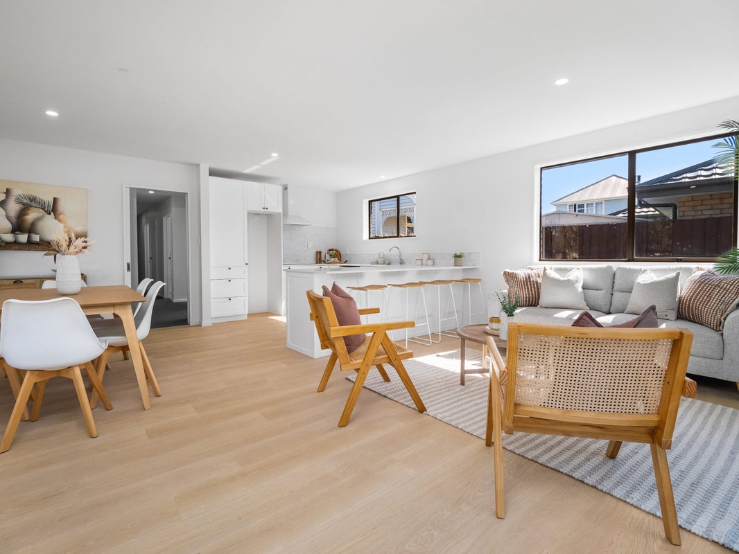 2 Glynne Crescent, Spreydon, Christchurch - Carousel 1