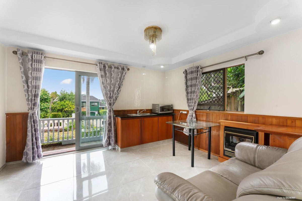 23 Barlow Place, Chatswood, Auckland - Carousel 2