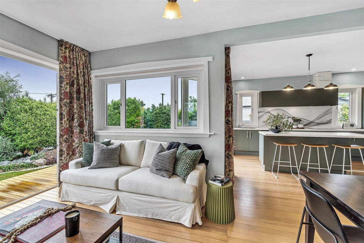 166 Weston Road, St Albans, Christchurch - Carousel 2