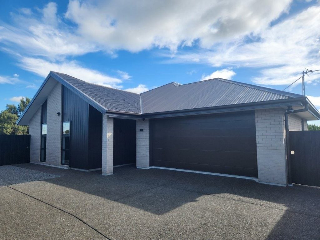 16 Hunia Place, Yaldhurst, Christchurch - Carousel 1