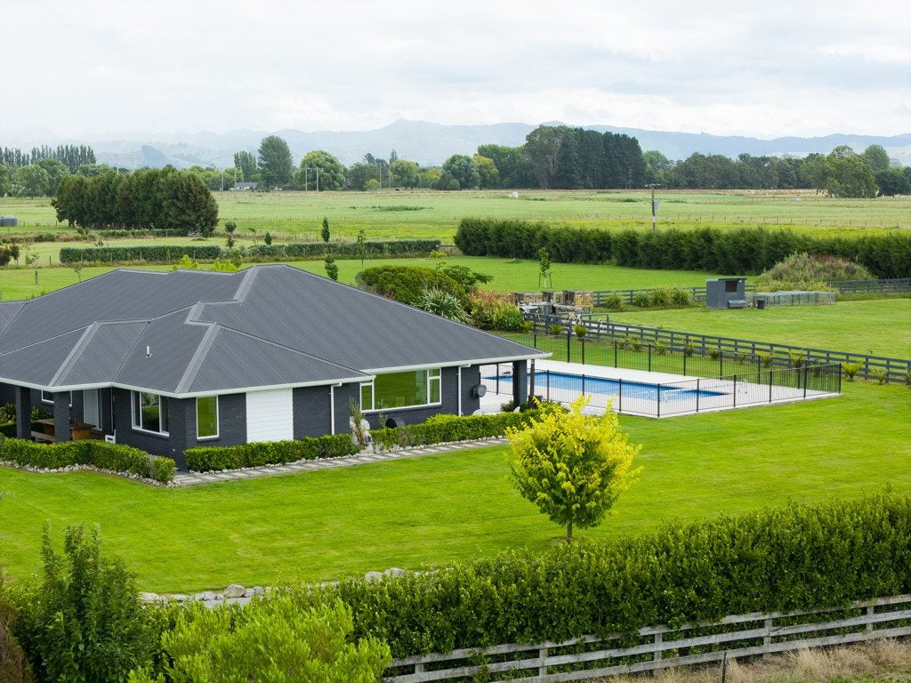 562 Back Ormond Road, Makauri, Gisborne - Carousel 1