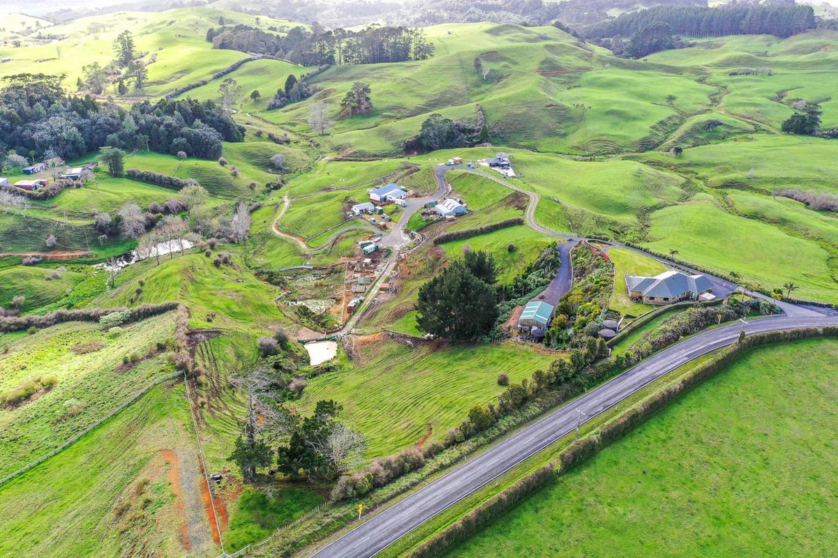 480B Onewhero-Tuakau Bridge Road, Tuakau - Carousel 1
