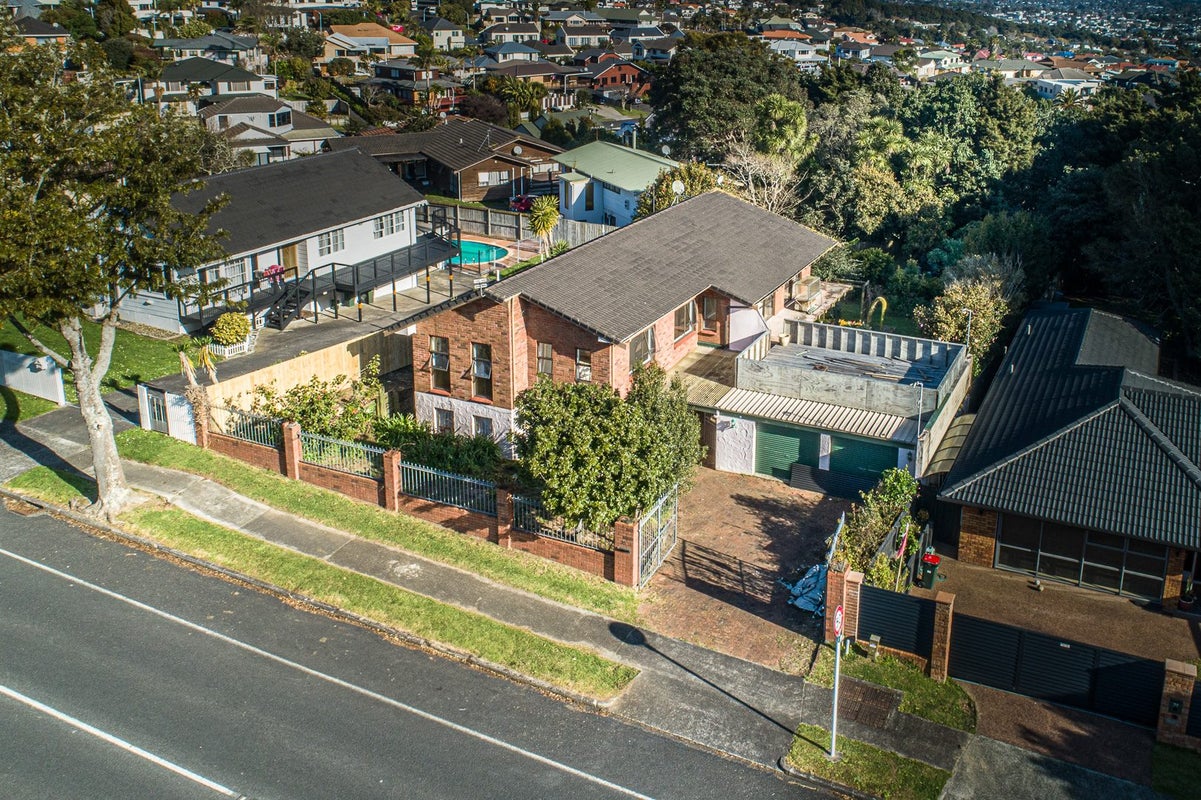 35 Goodwood Drive, Goodwood Heights, Auckland - Carousel 1