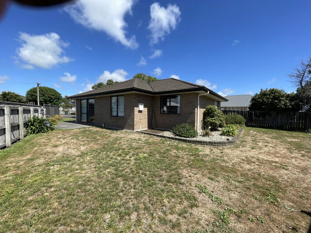 36B Doone Street, Lynmouth, New Plymouth - Carousel 1
