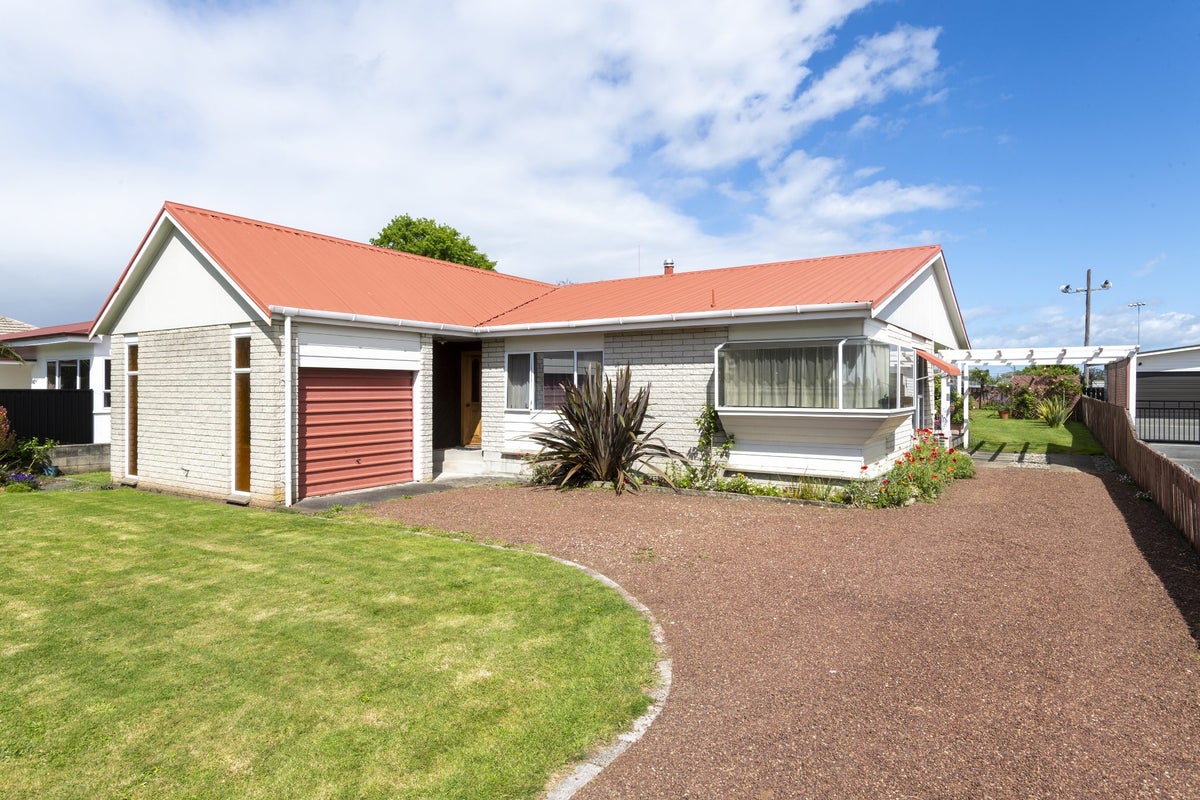 111 Lytton Road, Te Hapara, Gisborne - Carousel 1