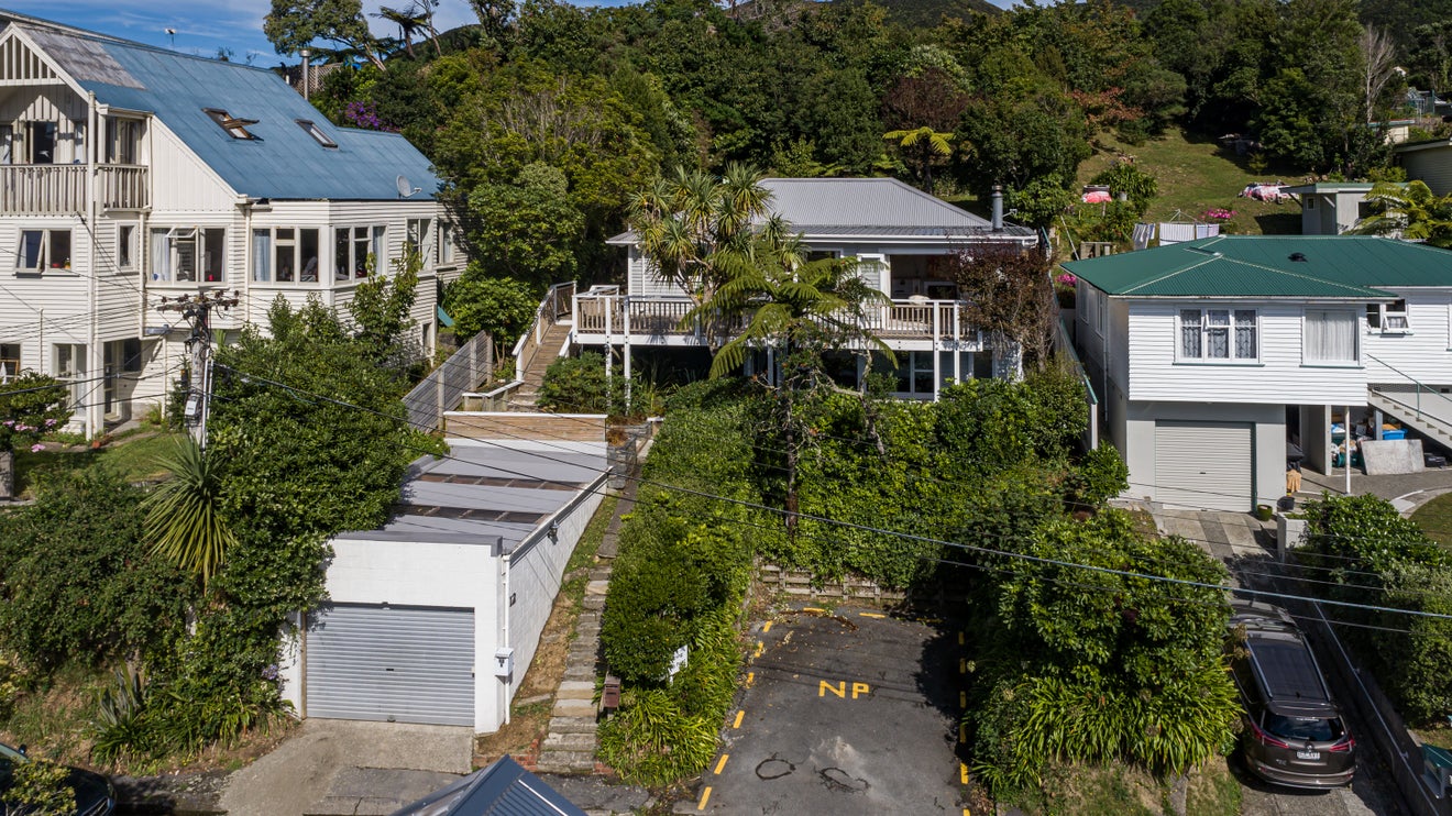 12 Terawhiti Terrace, Karori, Wellington - Carousel 35