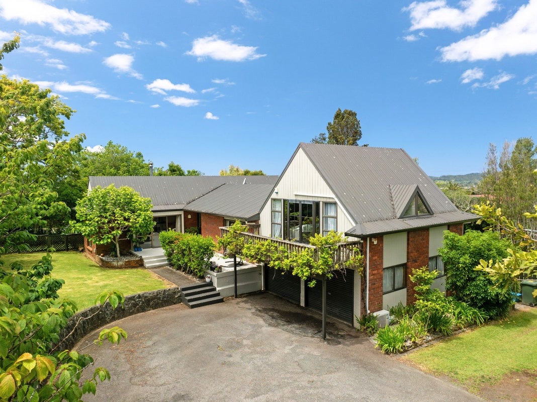 28 Tuhangi Street, Kamo, Whangarei - Carousel 1