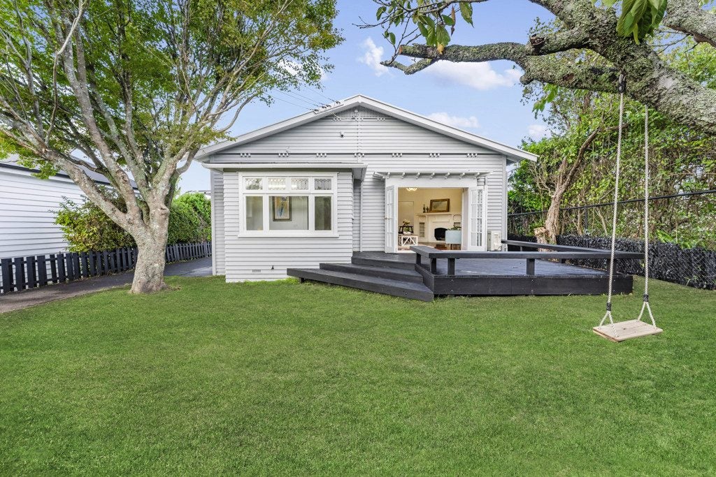1/181 Mount Smart Road, Onehunga, Auckland - Carousel 1