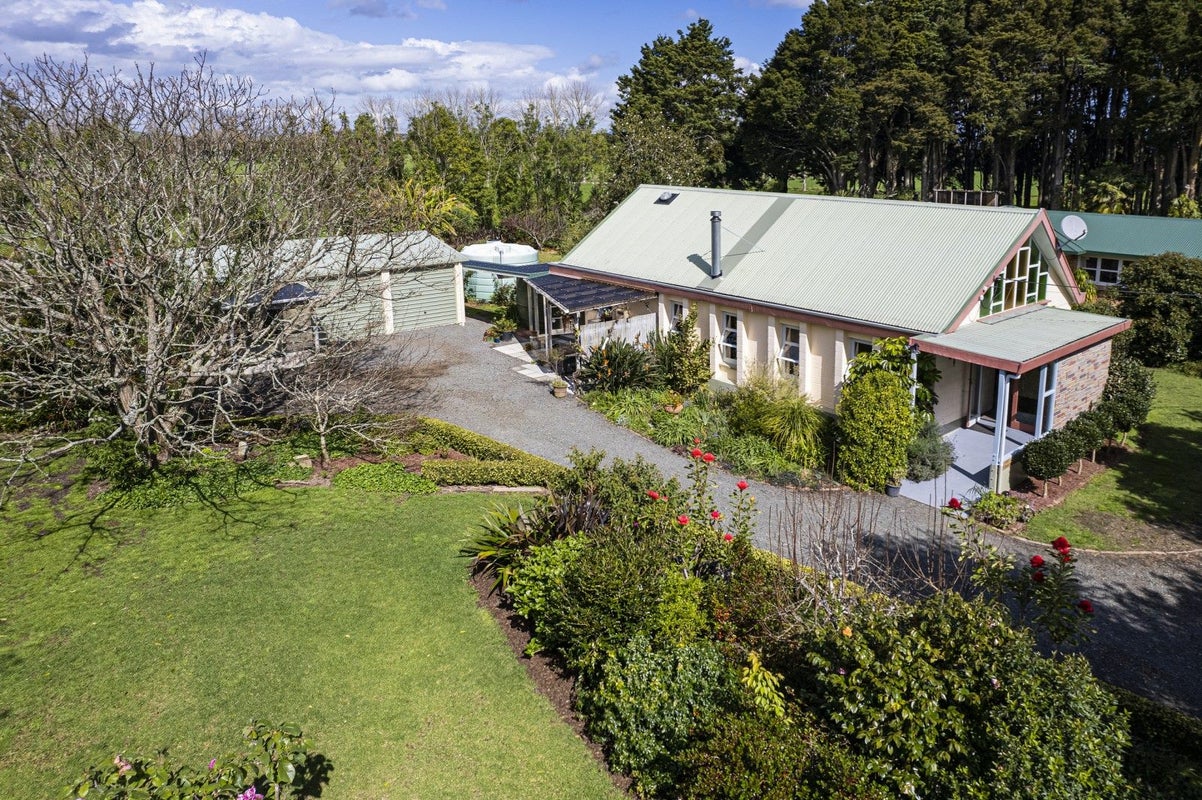 25 Tokiri Road, Whangarei - Carousel 1