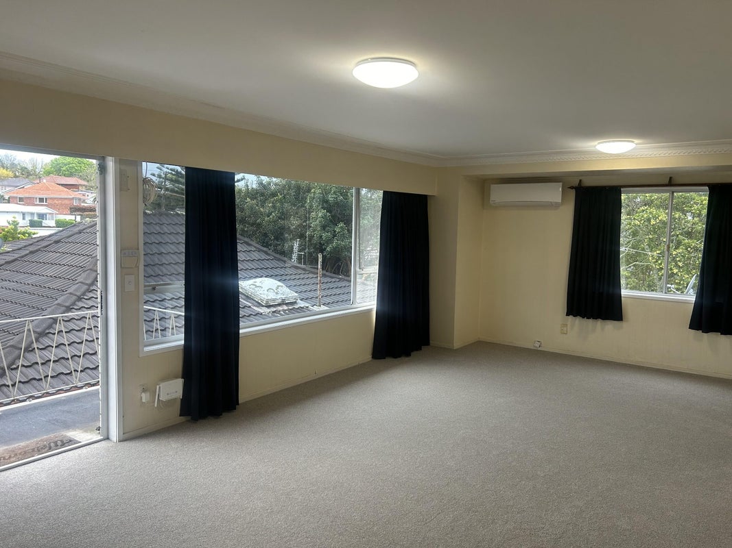 4/27 Parkhill Road, Howick, Auckland - Carousel 1