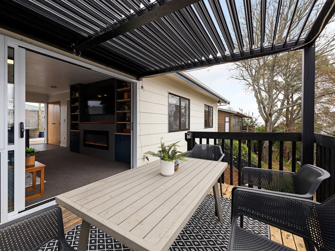 20A Glenview Terrace, Glenview, Hamilton - Carousel 2