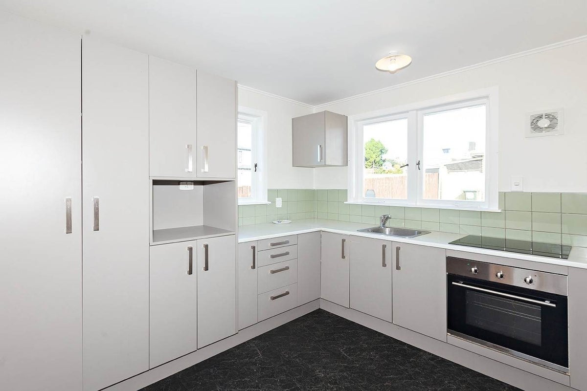 28 Addison Street, Blockhouse Bay, Auckland - Carousel 2