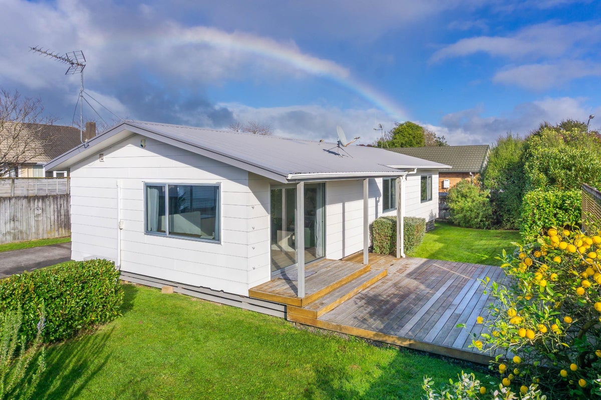 17 Tranmere Road, Fairfield, Hamilton - Carousel 1