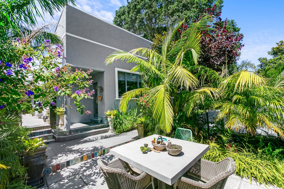 109 Carrington Street, Lower Vogeltown, New Plymouth - Carousel 1