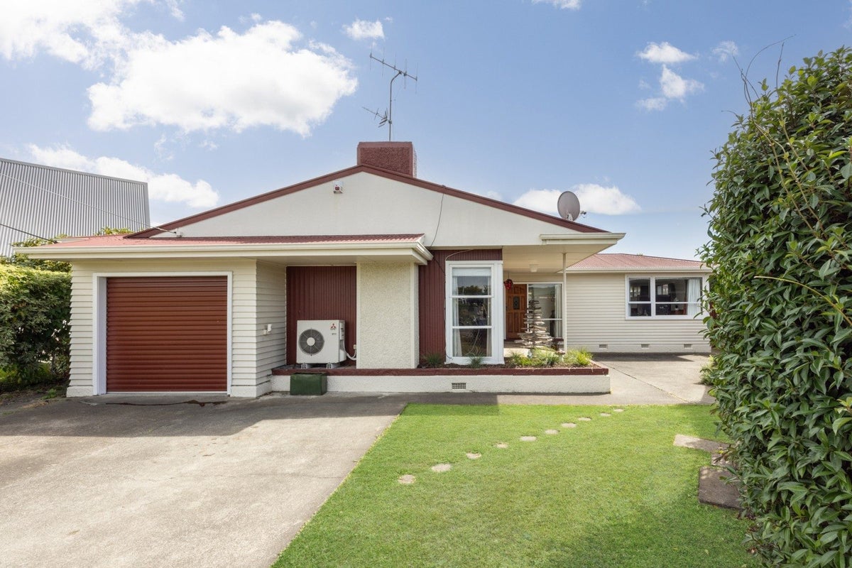 424 Purser Place, Mahora, Hastings - Carousel 1