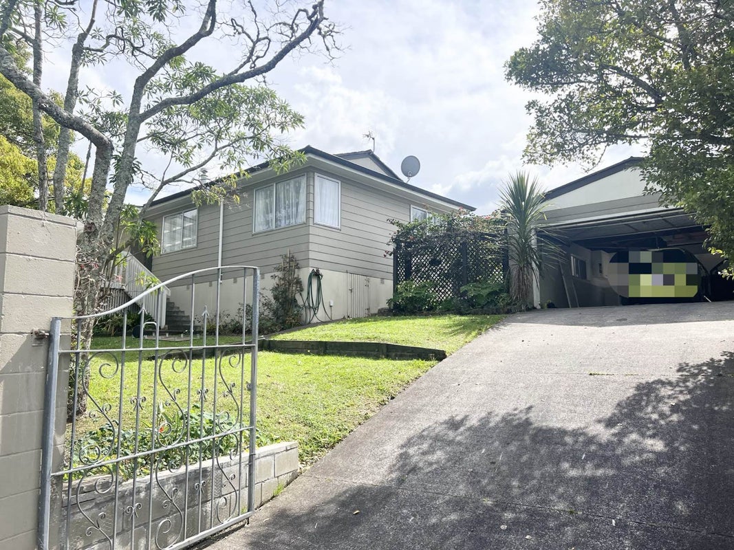 2 Cushla Place, Massey, Auckland - Carousel 1