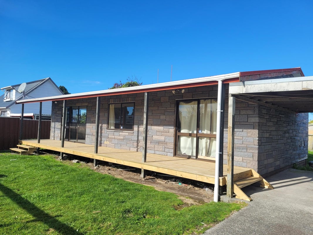 8 Nihoriki Street, Koutu, Rotorua - Carousel 1